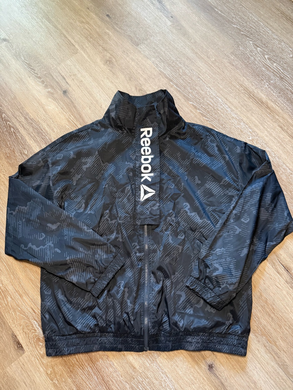 Reebok Focus Women’s Track Jacket Black Camo Size Medium